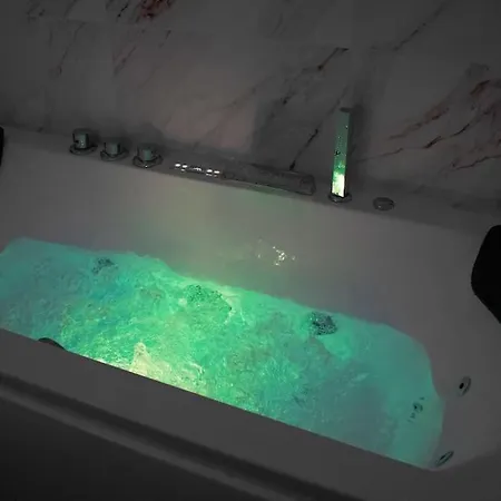 Maison Chaleureuse Avec Jacuzzi Appartamento Bagneux (Hauts-de-Seine)